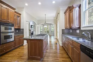 614 Timm Valley Rd NE, Atlanta, GA 30305 - Photo 10