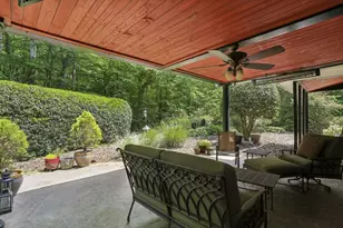 4563 Village Dr, Atlanta, GA 30338 - Photo 34
