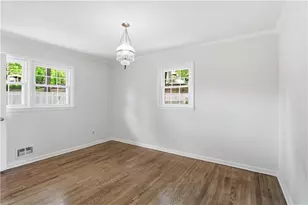 2795 Cottonwood Dr, Marietta, GA 30066 - Photo 18
