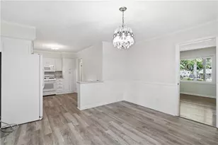 2795 Cottonwood Dr, Marietta, GA 30066 - Photo 10