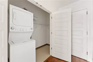 1080 Peachtree St NE, Atlanta, GA 30309 - Photo 12