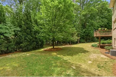 4700 Andalusia Court, Dunwoody, GA 30360 - Photo 18