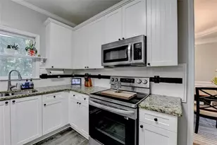 2486 Hampton Park Dr, Buford, GA 30519 - Photo 10
