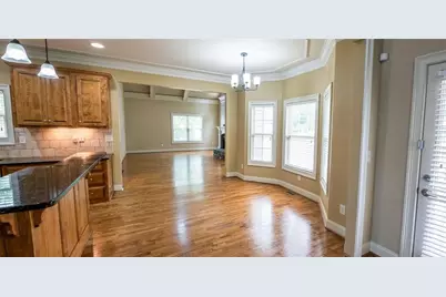 606 Lake Shore Court, Monroe, GA 30655 - Photo 6