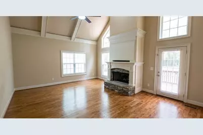 606 Lake Shore Court, Monroe, GA 30655 - Photo 4
