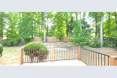 606 Lake Shore Court, Monroe, GA 30655 - Photo 28