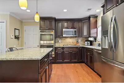 2351 Netherstone Drive NE, Marietta, GA 30066 - Photo 14