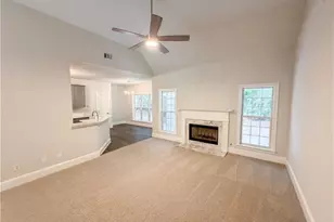 125 Farr Lake Dr, Tyrone, GA 30290 - Photo 4