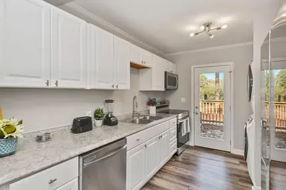 1917 Spring Avenue, Atlanta, GA 30344 - Photo 8