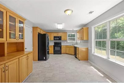 75 Shadowbrook Drive, Covington, GA 30016 - Photo 4