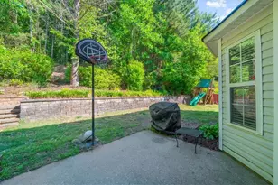 1930 Skylar Leigh Dr, Buford, GA 30518 - Photo 34
