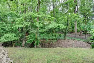 1571 Rochelle Ct, Dunwoody, GA 30338 - Photo 26