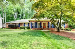 1571 Rochelle Ct, Dunwoody, GA 30338 - Photo 1