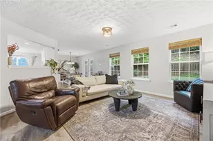 222 Weatherstone Pointe Dr, Woodstock, GA 30188 - Photo 4