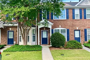 1463 Cove Creek Cir, Norcross, GA 30093 - Photo 2
