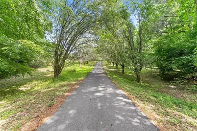 5141 Strickland Rd, Gainesville, GA 30507 - Photo 2