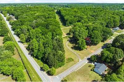 389 Peachtree Road, Jefferson, GA 30549 - Photo 36