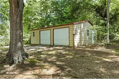 389 Peachtree Road, Jefferson, GA 30549 - Photo 2