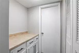 7325 Cardigan Circle, Atlanta, GA 30328 - Photo 4