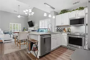 140 Fox Creek Dr, Woodstock, GA 30188 - Photo 2