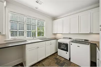 414 Brentwood Drive NE, Atlanta, GA 30305 - Photo 50
