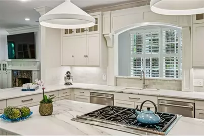414 Brentwood Drive NE, Atlanta, GA 30305 - Photo 18