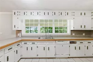 3695 Ledan Rd, Gainesville, GA 30506 - Photo 16