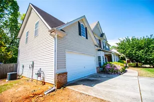 210 Creekside Overlook, Hiram, GA 30141 - Photo 4