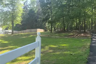 1480 Azalea Dr, Lawrenceville, GA 30043 - Photo 4