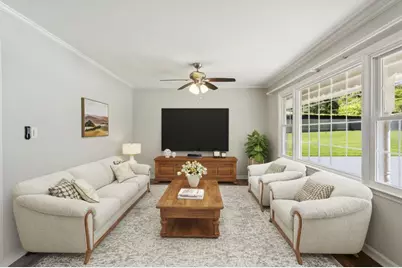 688 Huntington Place SE, Marietta, GA 30067 - Photo 2
