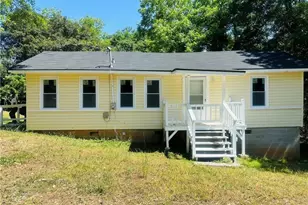 110 Bermuda St, Royston, GA 30662 - Photo 1