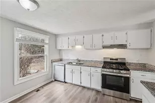 3531 Tewksbury Dr, Snellville, GA 30039 - Photo 4