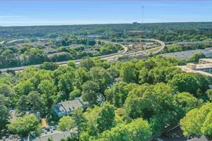 407 NE Summit North Dr NE, Atlanta, GA 30324 - Photo 40