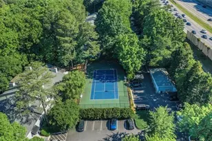 407 NE Summit North Dr NE, Atlanta, GA 30324 - Photo 30