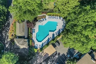 407 NE Summit North Dr NE, Atlanta, GA 30324 - Photo 28