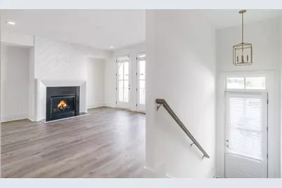 309 Penny Court #309, Sandy Springs, GA 30328 - Photo 4