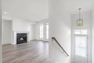 309 Penny Ct, Sandy Springs, GA 30328 - Photo 4