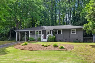 948 Creekdale Dr, Clarkston, GA 30021 - Photo 2