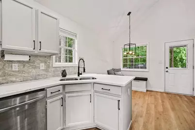 2823 Candler Run SW, Marietta, GA 30064 - Photo 16