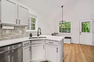 2823 Candler Run SW, Marietta, GA 30064 - Photo 16