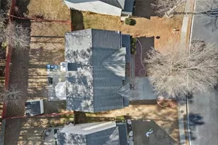 250 Windsor Way, Fairburn, GA 30213 - Photo 40
