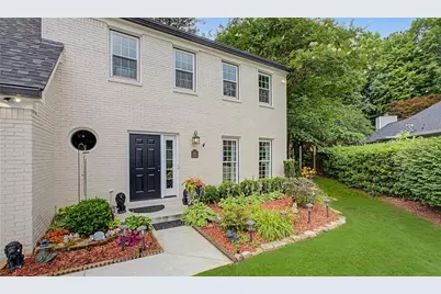 370 Oak Terrace, Alpharetta, GA 30009 - Photo 2