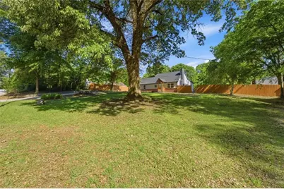 2681 Oldknow Drive NW, Atlanta, GA 30318 - Photo 2