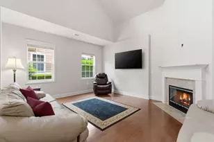 1945 Brannon Commons Cir, Cumming, GA 30041 - Photo 4
