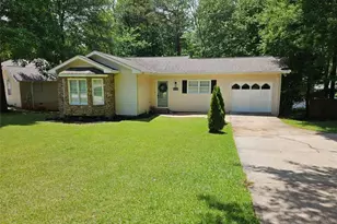 938 Charleston Ct, Gainesville, GA 30501 - Photo 1