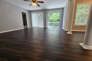 938 Charleston Ct, Gainesville, GA 30501 - Photo 2