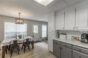 5825 April Dr, Sugar Hill, GA 30518 - Photo 14