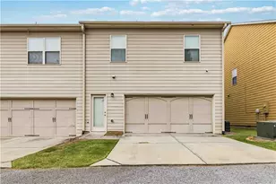5708 Radford Loop, Fairburn, GA 30213 - Photo 10