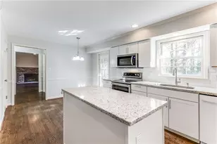 6395 Colewood Ct, Atlanta, GA 30328 - Photo 14