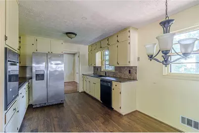 4007 Bontura Court, Stone Mountain, GA 30083 - Photo 14